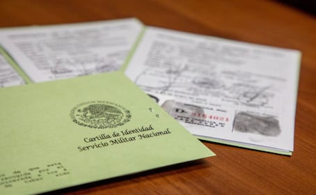 ¿Cuáles son los requisitos para tramitar la cartilla militar?