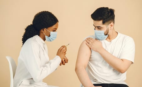 ¿Quiénes sí y quiénes no necesitan la vacuna del sarampión?