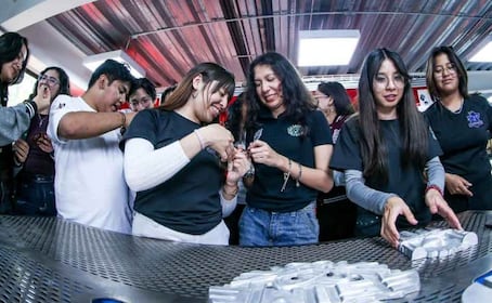 Ellas son "Chicatanas", el equipo de mujeres del IPN que mezcla futbol y robótica