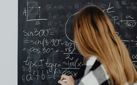 UNAM abre convocatoria para su Escuela de Invierno en Matemáticas