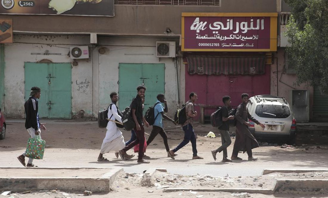 En Sudán acuerdan alto el fuego de 24 horas para evacuar a heridos y civiles, reportan medios