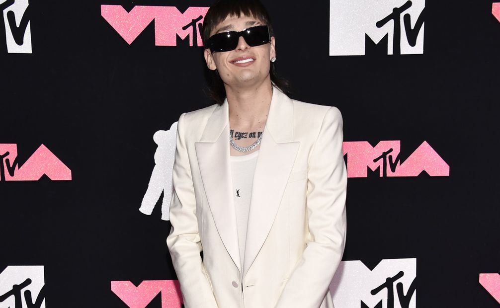 El cantante debutó en el escenario de los premios MTV. Foto: AP