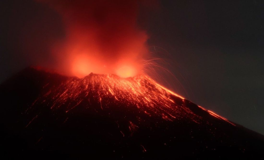 Popocatépetl suma mil 389 minutos de tremor y dos explosiones moderadas en las últimas 24 horas, dice Cenapred