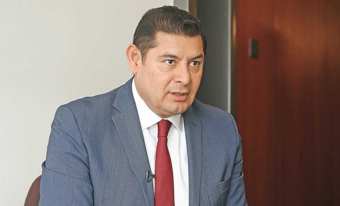 Senador Alejandro Armenta se deslinda de moches en el Indep; desconoce a “El Plomero”