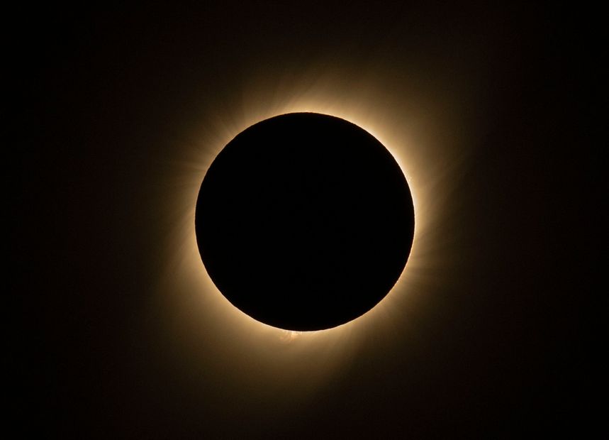 El eclipse anular de Sol también se conoce como "anillo de fuego". Foto: Especial
