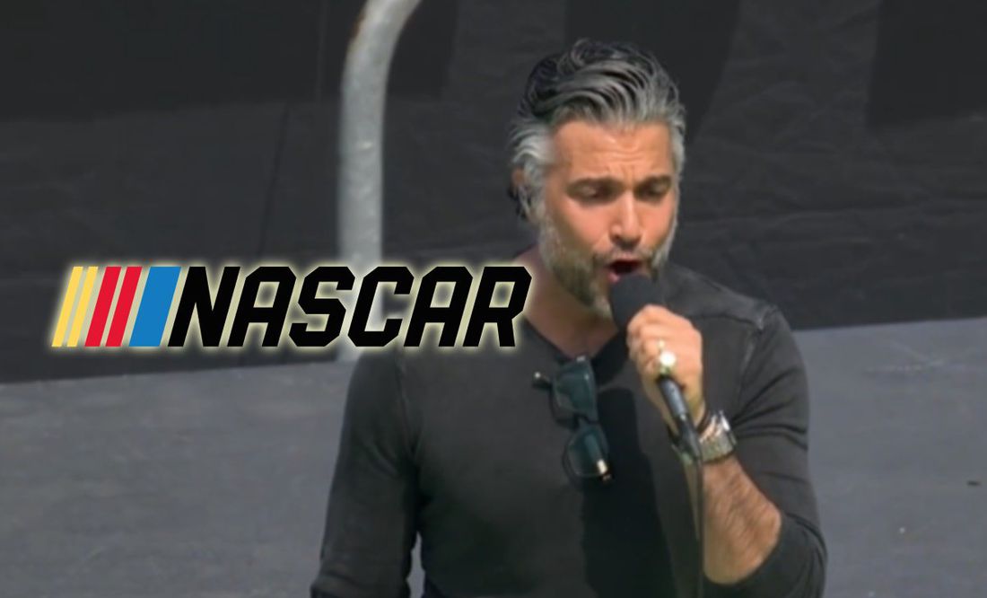 Jaime Camil se olvida de México; entona himno de Estados Unidos en carrera de la NASCAR