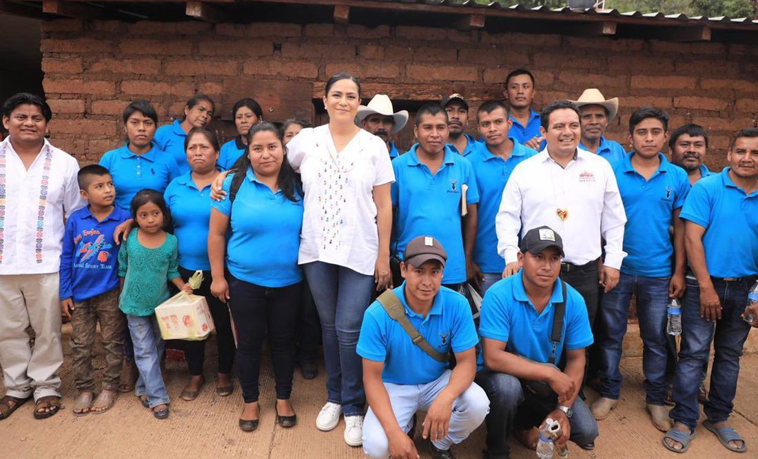 Ariadna Montiel instala Comités de Programas de Bienestar en la Montaña de Guerrero
