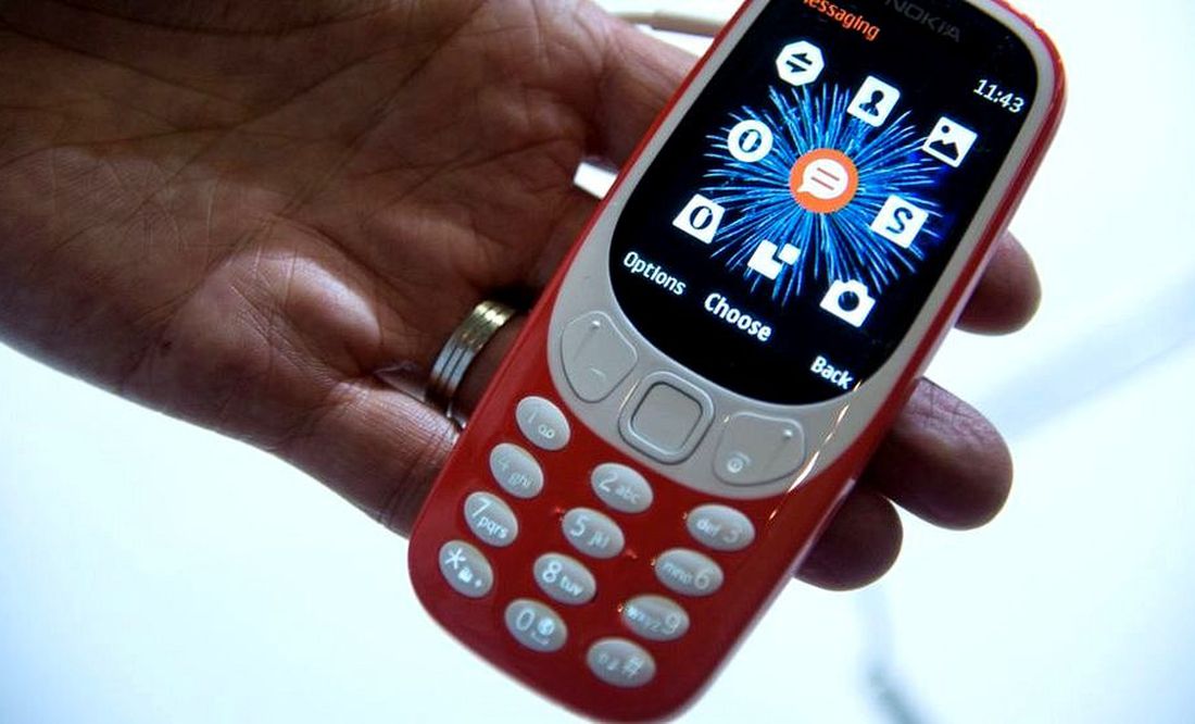 Teléfonos tontos: el resurgir de los celulares no inteligentes