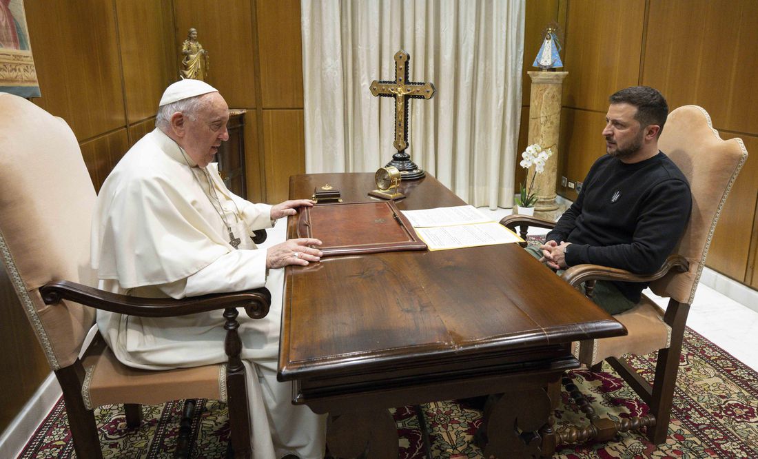 'Es un gran honor', le dice Zelensky al papa Francisco; se reúnen durante 40 minutos