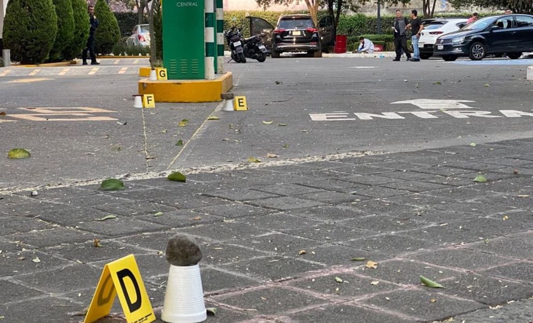 Balacera en estacionamiento de restaurante en la colonia Juárez deja dos heridos: VIDEO