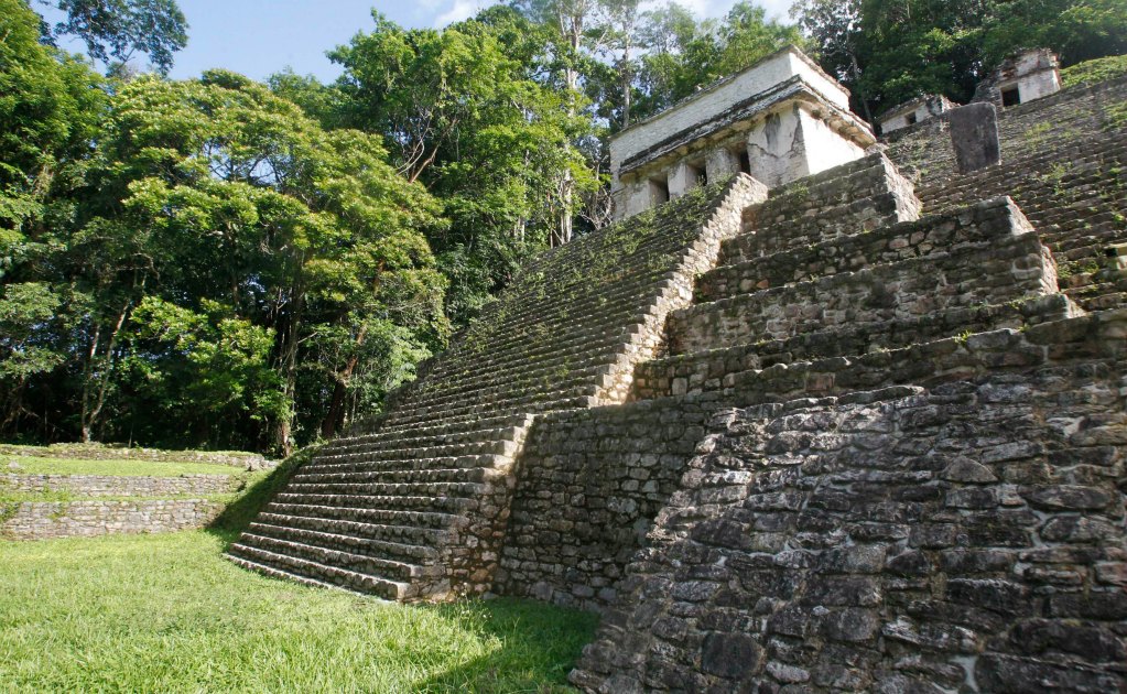 Chiapas. Adem&aacute;s de Palenque, es imperdible una caminata entre la selva para llegar a las ciudades mayas de Yaxchil&aacute;n y Bonampak. (Foto: Archivo El Universal)