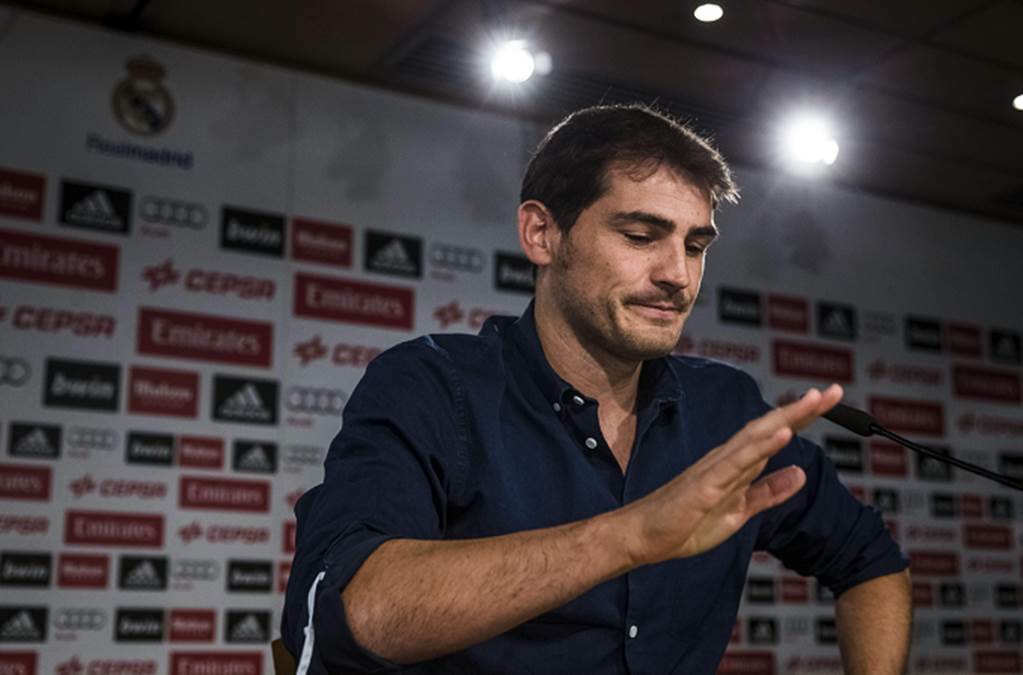 Iker Casillas llora en su despedida del Real Madrid