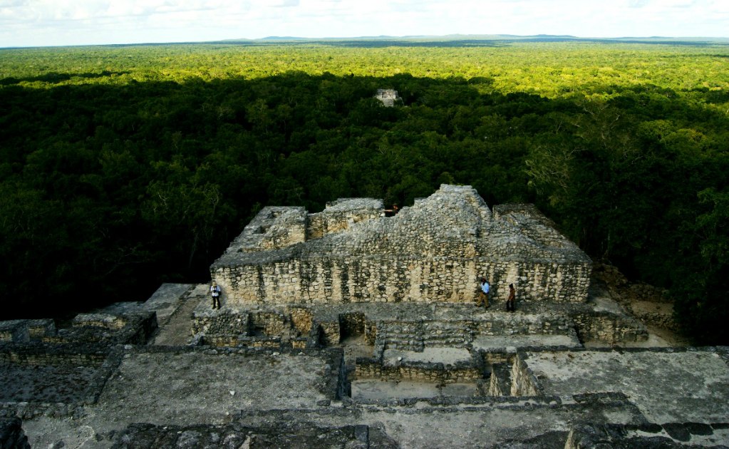5. Calakmul es Reserva de la Biosfera y un gran ciudad del imperio maya escondida en la selva. (Foto: Cristopher Gonz&aacute;lez)