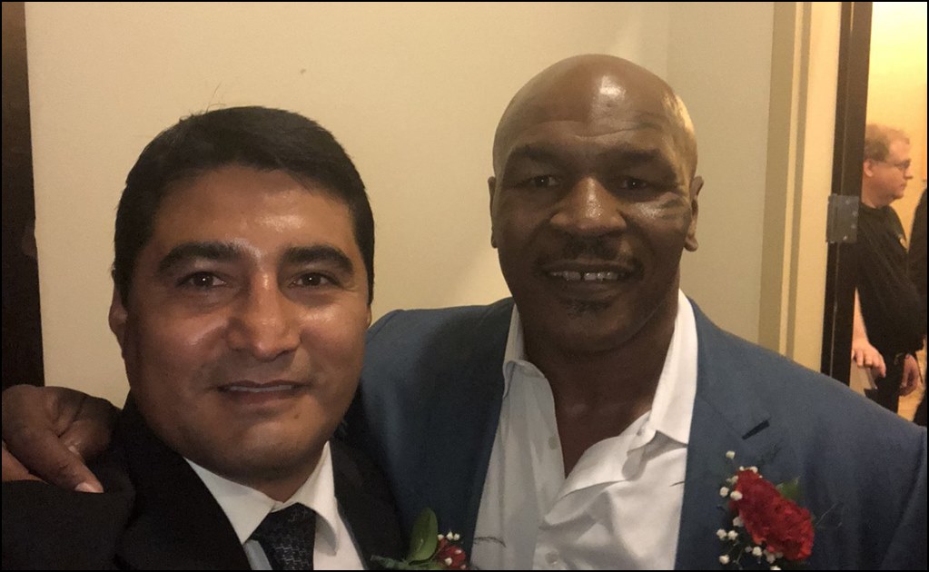 Mike Tyson y padre de "Checo" Pérez muestran su apoyo a AMLO