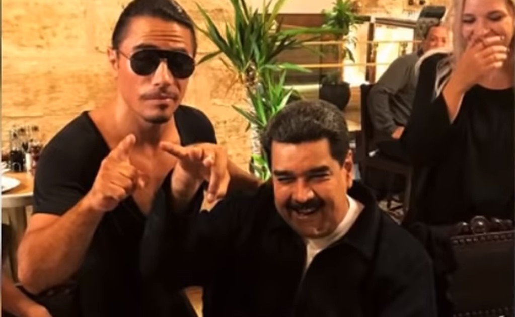 El famoso chef turco Nusret Gokce y el presidente de Venezuela, Nicolás Maduro