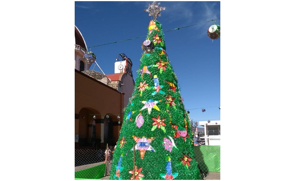 Xochimilco tendrá árbol de navidad gigante hecho con botellas de PET