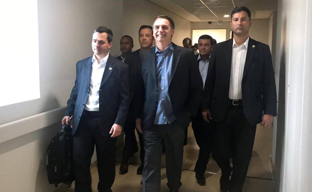 Jair Bolsonaro, presidente de Brasil, deja el hospital tras permanecer hospitalizado