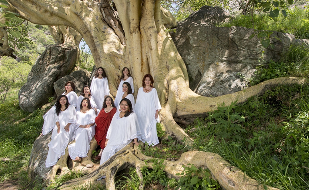 Conmemoran el Día de la Mujer con concierto en lenguas indígenas con el coro Yolotli
