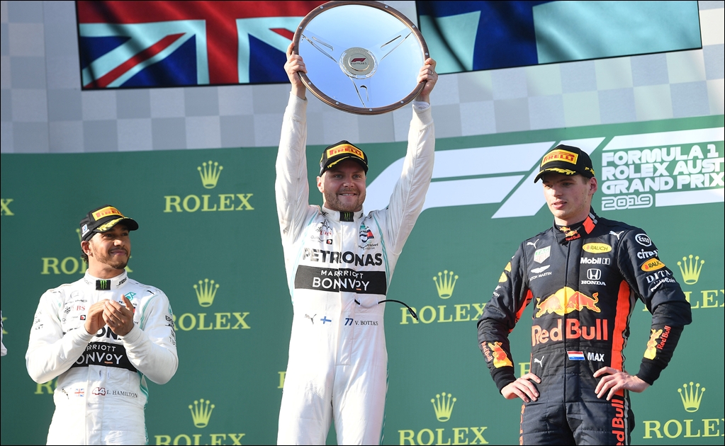 Mercedes arranca la temporada en Australia dominando… otra vez
