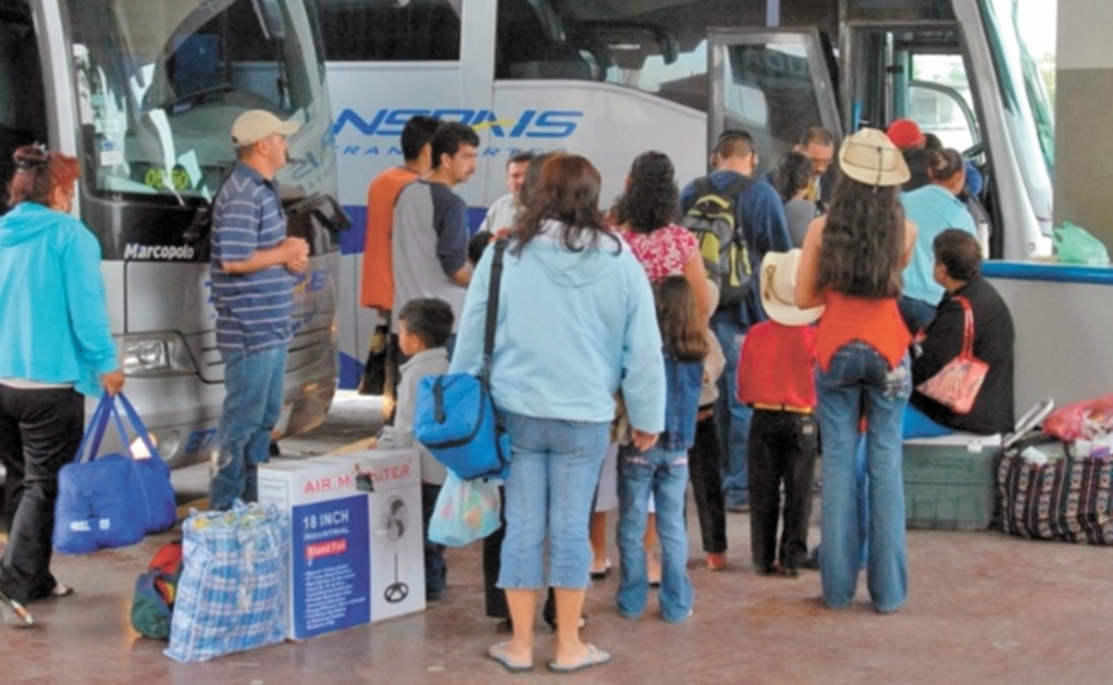 Líneas de autobuses acatarán orden presidencial de pedir identificación al abordar
