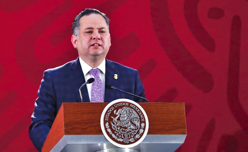 El titular de la Unidad de Inteligencia Financiera de Hacienda, Santiago Nieto, informó que hasta el momento se ha presentado el congelamiento de cuentas de personas físicas y morales relacionadas con los hechos y tres denuncias