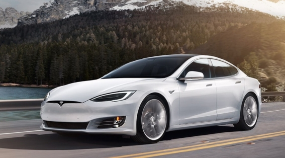 Tesla da los detalles de la actualización de su software