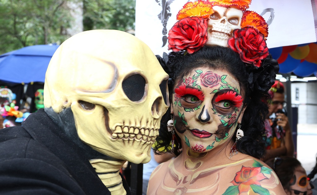 Mexico&rsquo;s Grande Dame of Death promenade at Reforma Avenue