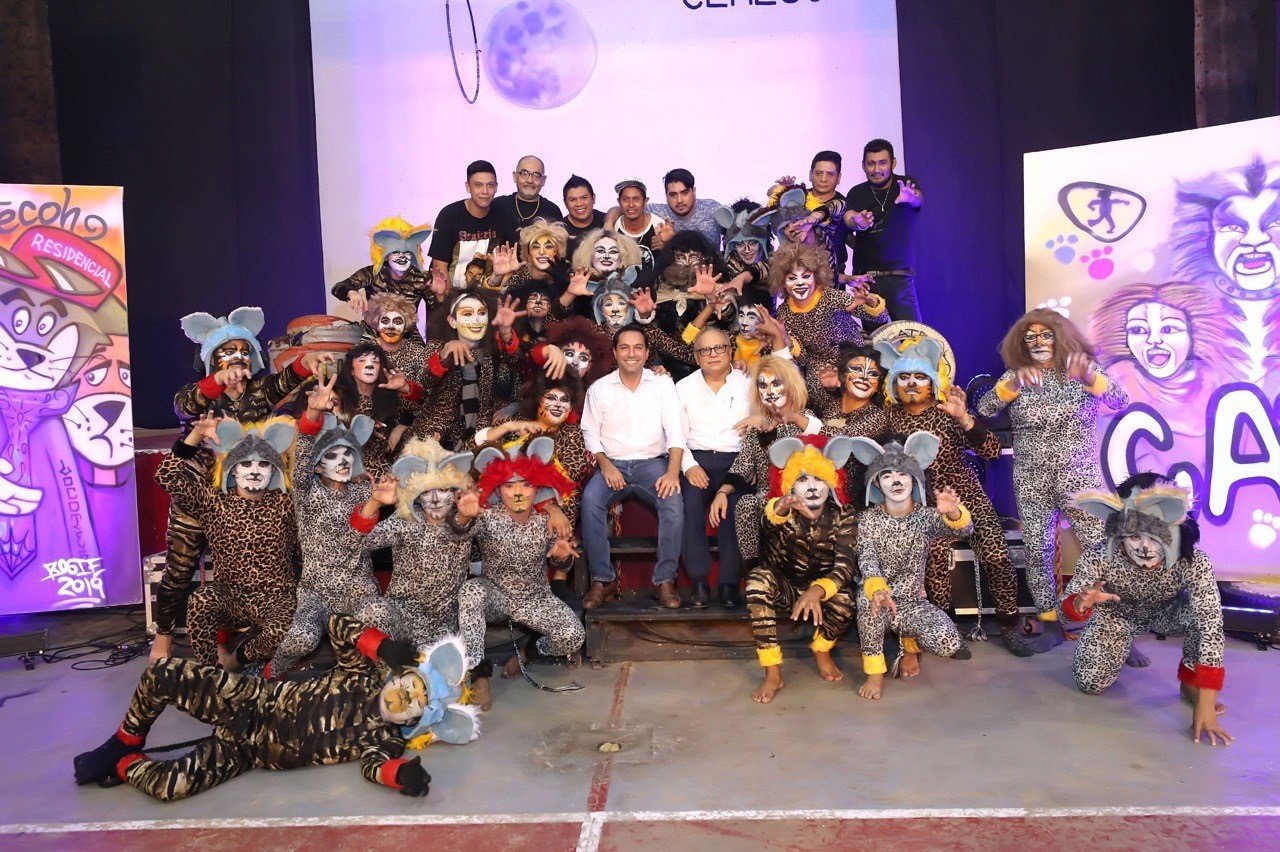 Obra de teatro Cats presentada por internos del penal de Merida, Yucatan