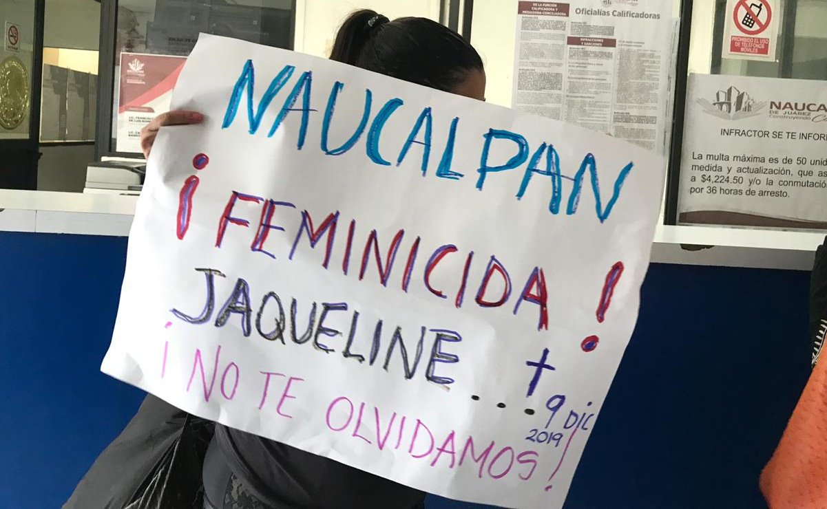 Mujeres protestan en Naucalpan por el feminicidio de Jaqueline y sus dos hijas