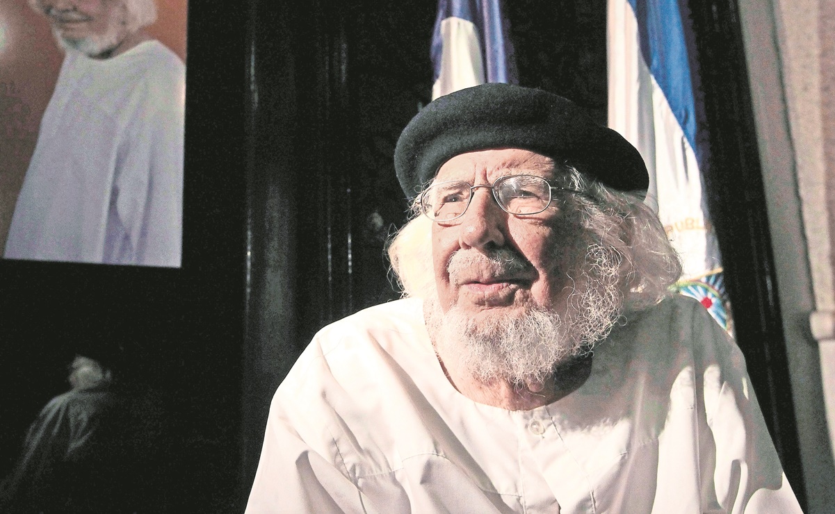 Germán Martínez reprueba irrupción a funeral del poeta Ernesto Cardenal