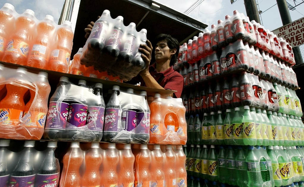 Oaxaca, a un paso de prohibir la venta de refrescos a niños