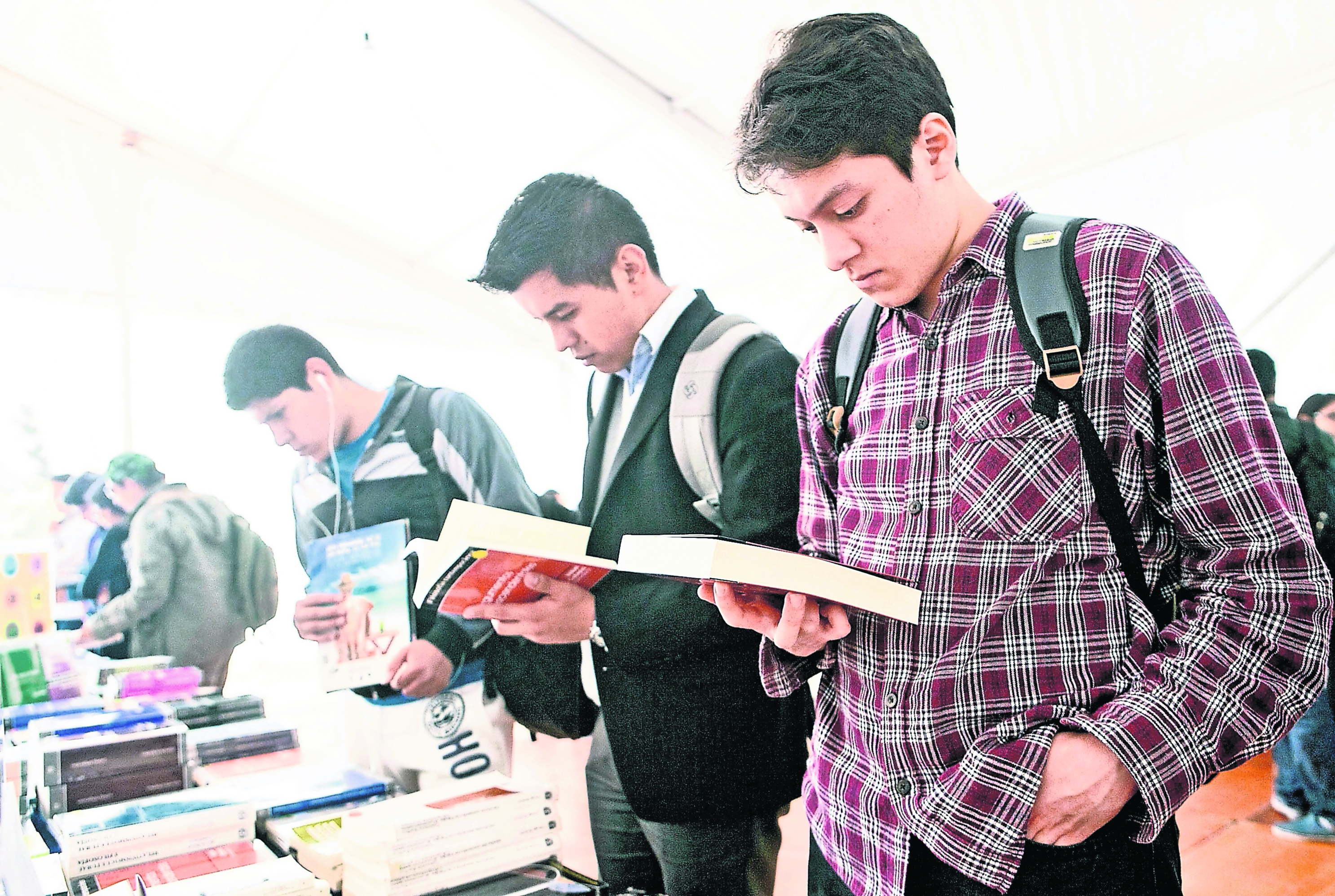 Entregará Universidad Autónoma de Sinaloa más de 20 mil libros impresos a alumnos de nuevo ingreso