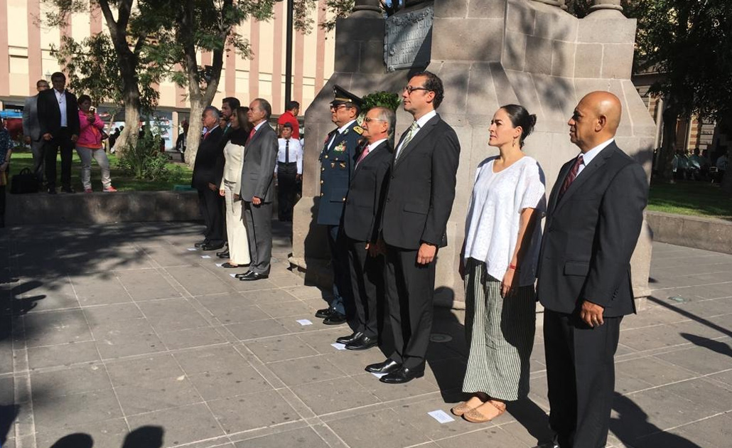 Realizan ceremonia solemne a víctimas por Covid-19 en Ecatepec