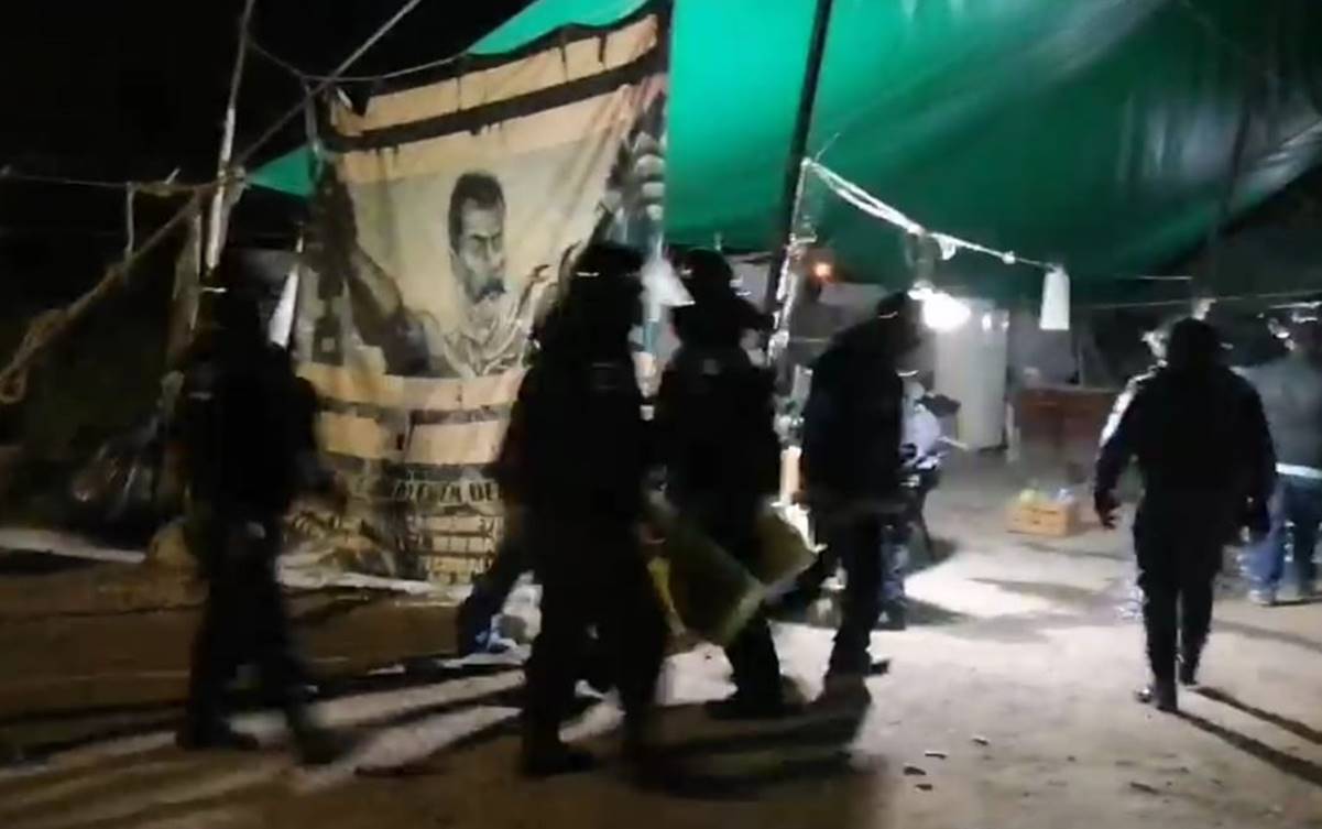 
<br>Desalojan a opositores al acueducto en Morelos