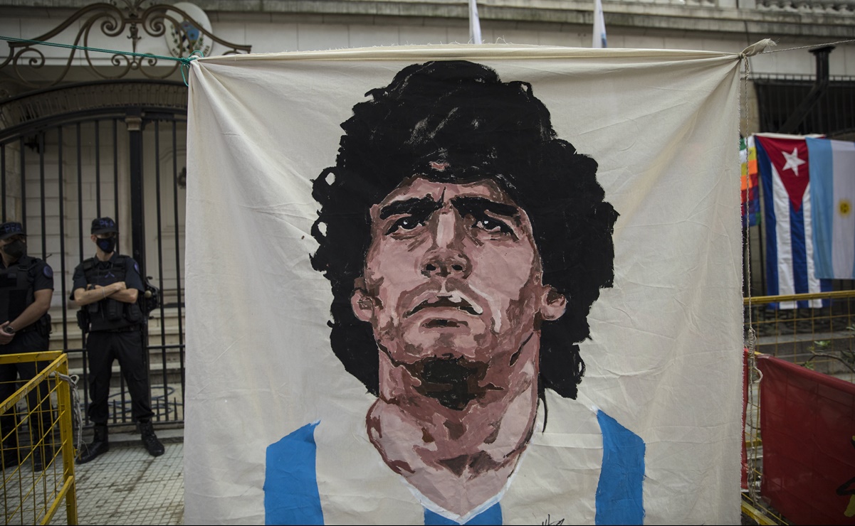 Maradona: Investigan si hubo negligencia en su muerte de Diego Maradona
