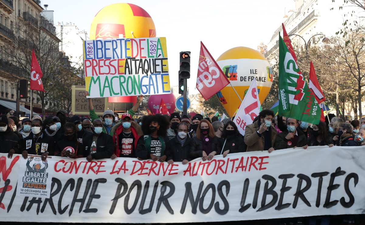 Miles protestan contra ley de seguridad en Francia, sacudida por la  violencia policial
