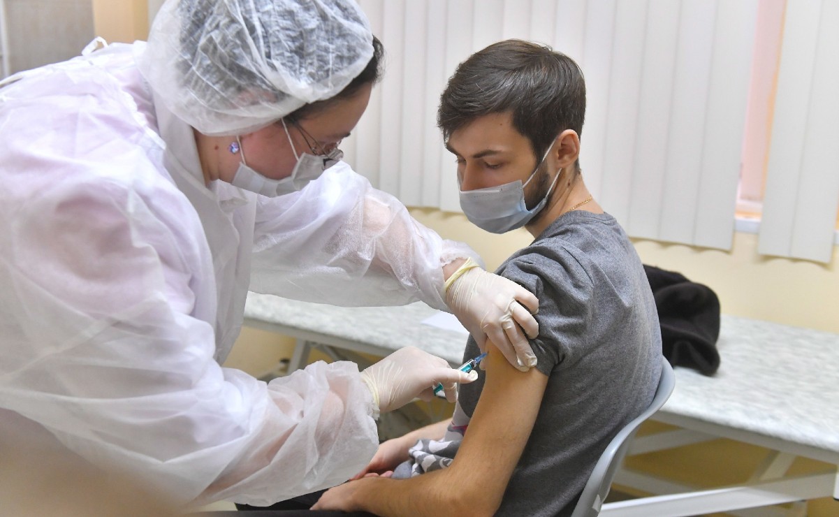 Photo of Rusia.  Moscú comienza a vacunar a los trabajadores en riesgo contra el Covid-19