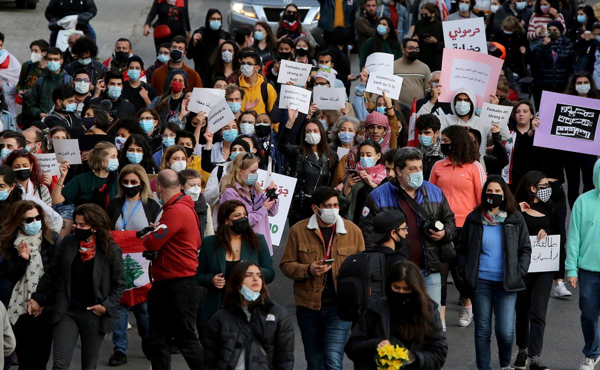 Activistas de uniones civiles en pro de los derechos humanos salieron a las calles de L&iacute;bano para exigir mejorar las condiciones de las mujeres en Beirut