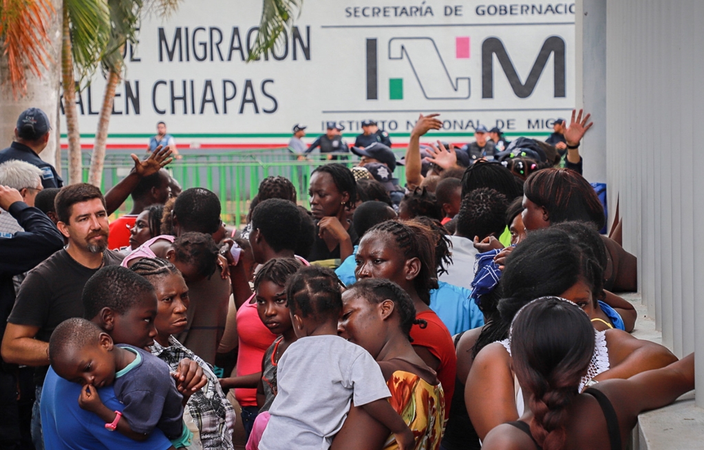 En 2020, México otorgó residencia a más de 87 mil migrantes
