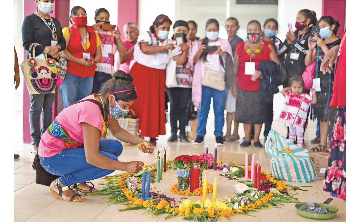Celebran encuentro mujeres indígenas que son autoridades