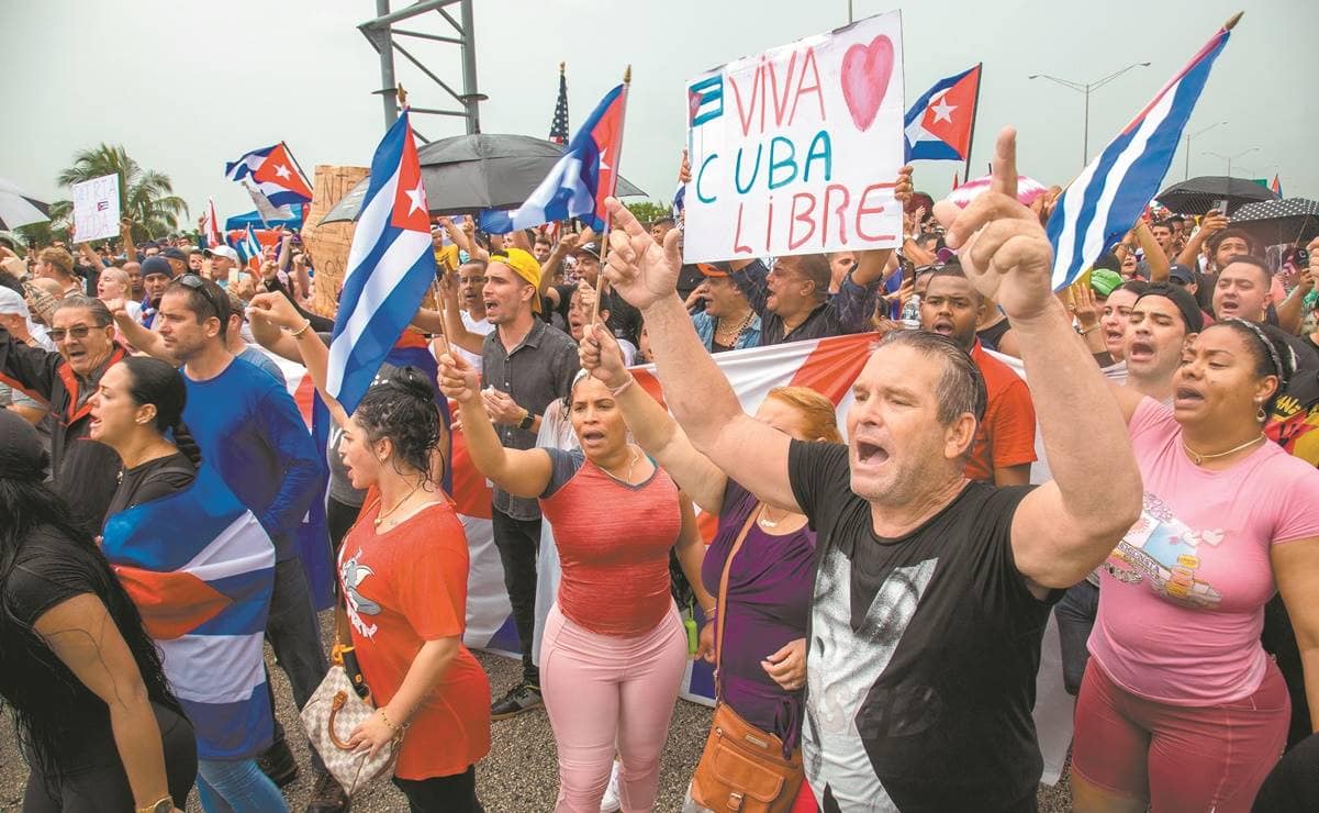 Raúl castro vuelve a la escena política tras protestas