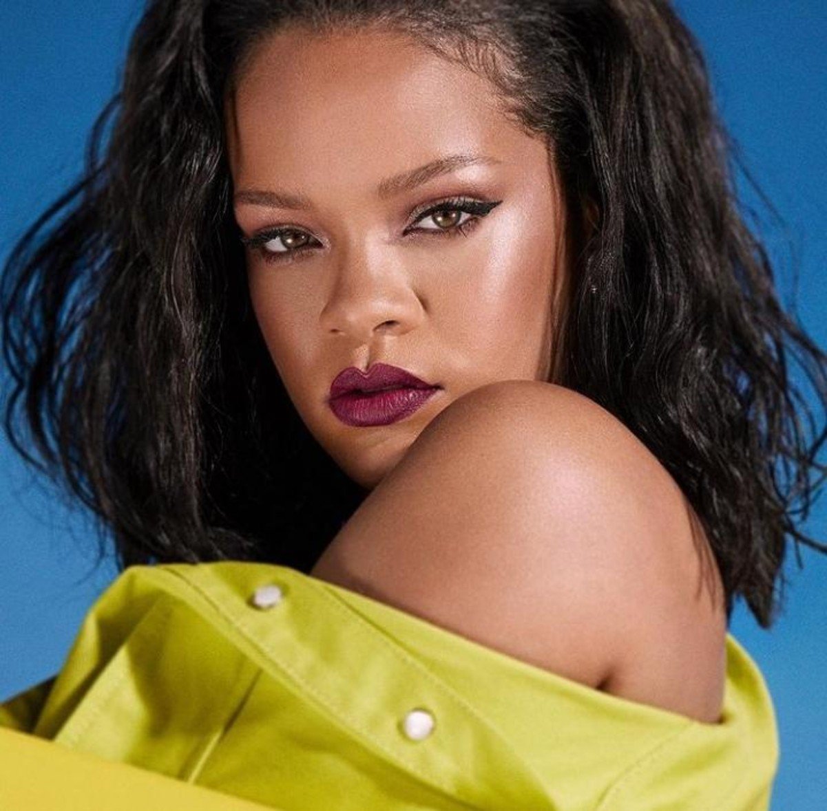 Rihanna se vuelve billonaria con Fenty Beauty, su marca de belleza