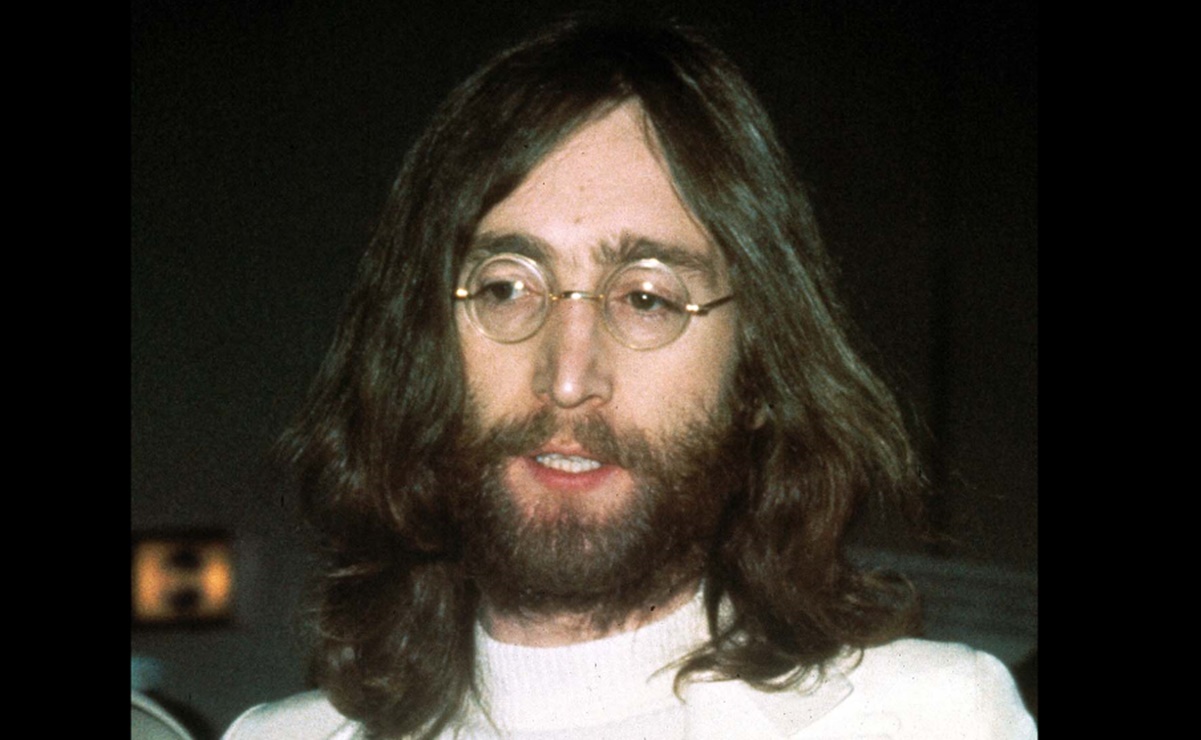 Subastan grabación inédita de John Lennon, son 33 minutos en un casete