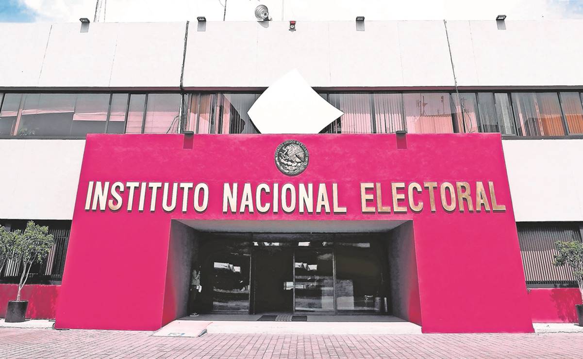 INE aprueba estrategia para promover voto de mexicanos que viven en el extranjero