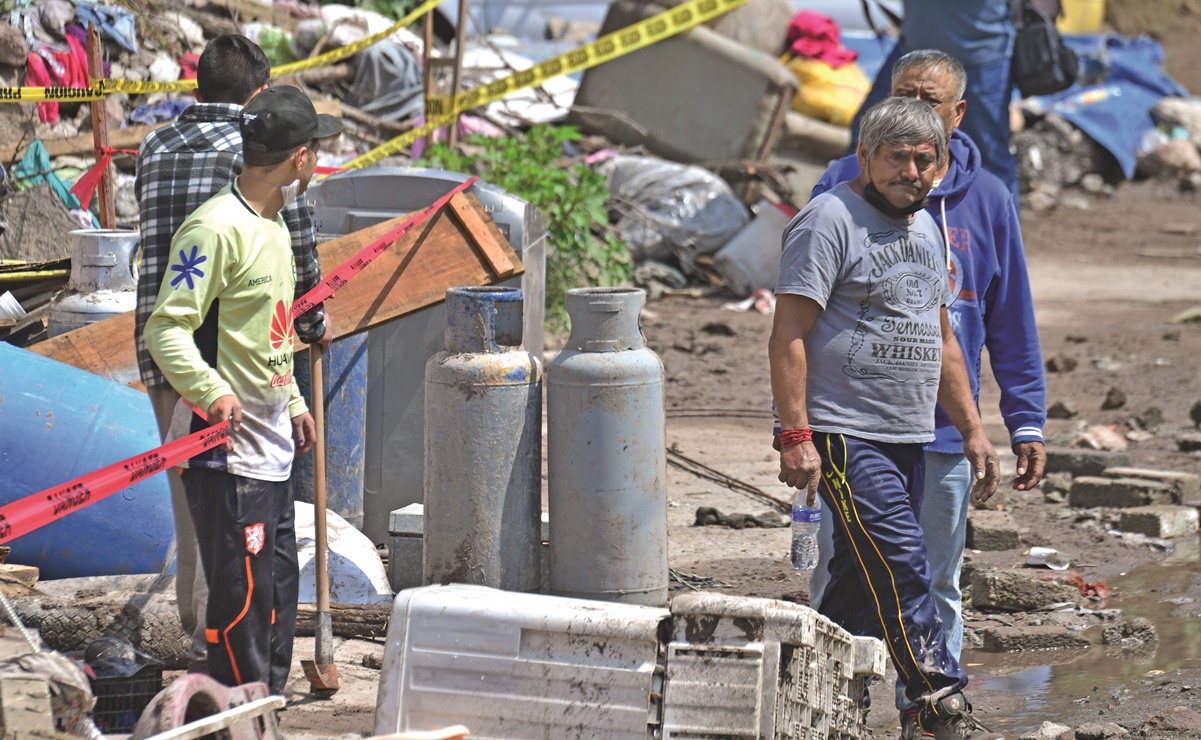 Retiran a familias de La Palma luego del derrumbe