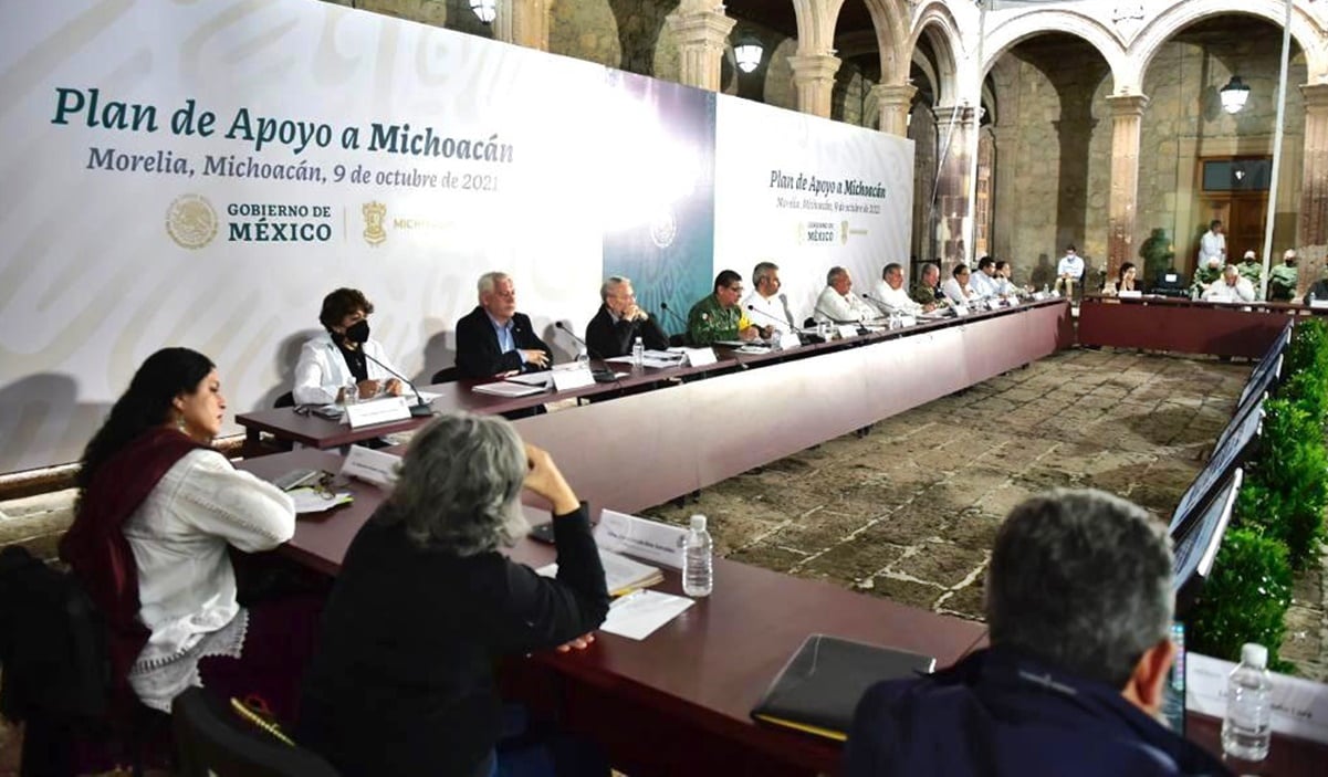 Expresa AMLO respaldo total al gobernador de Michoacán, Alfredo Ramírez Bedolla