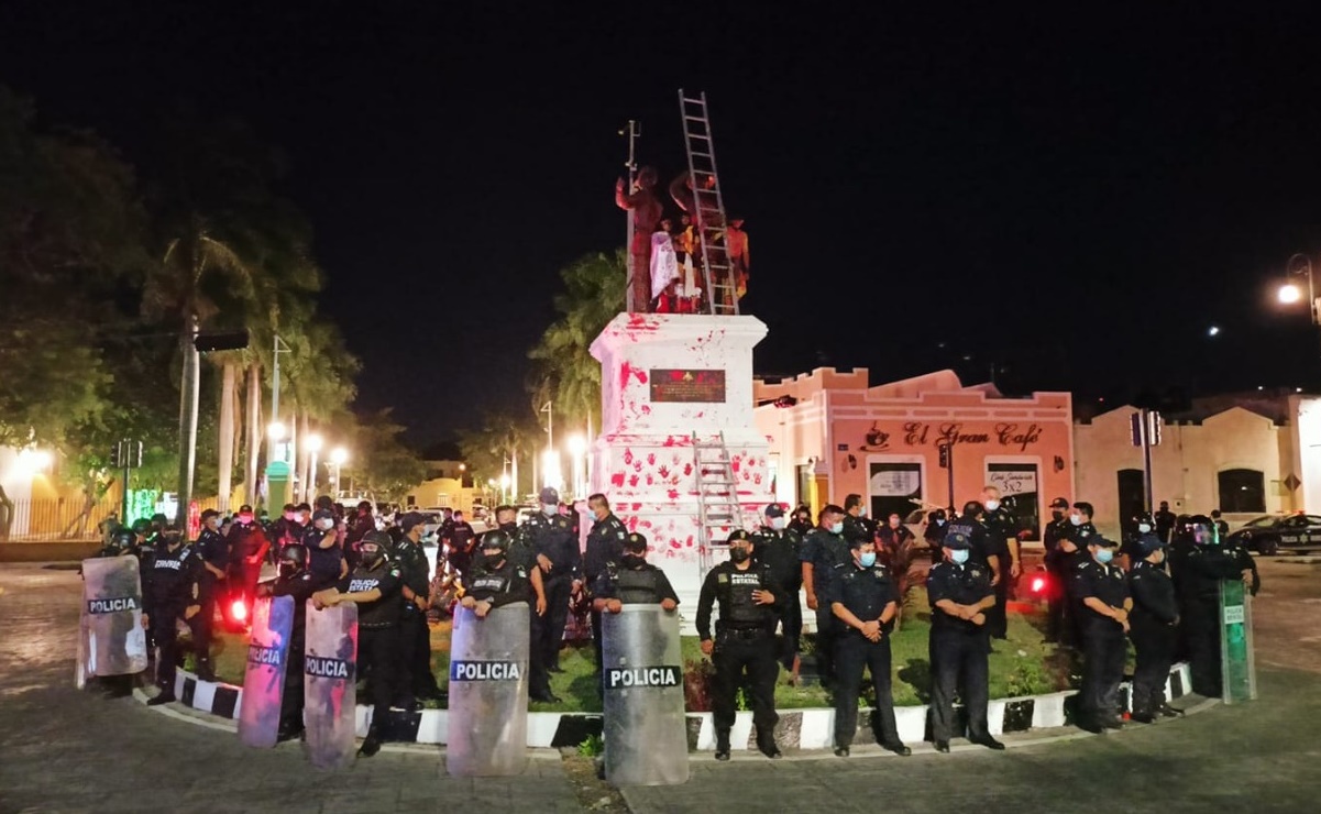 Vandalizan monumento a Los Montejo como protesta por el Día de la Raza