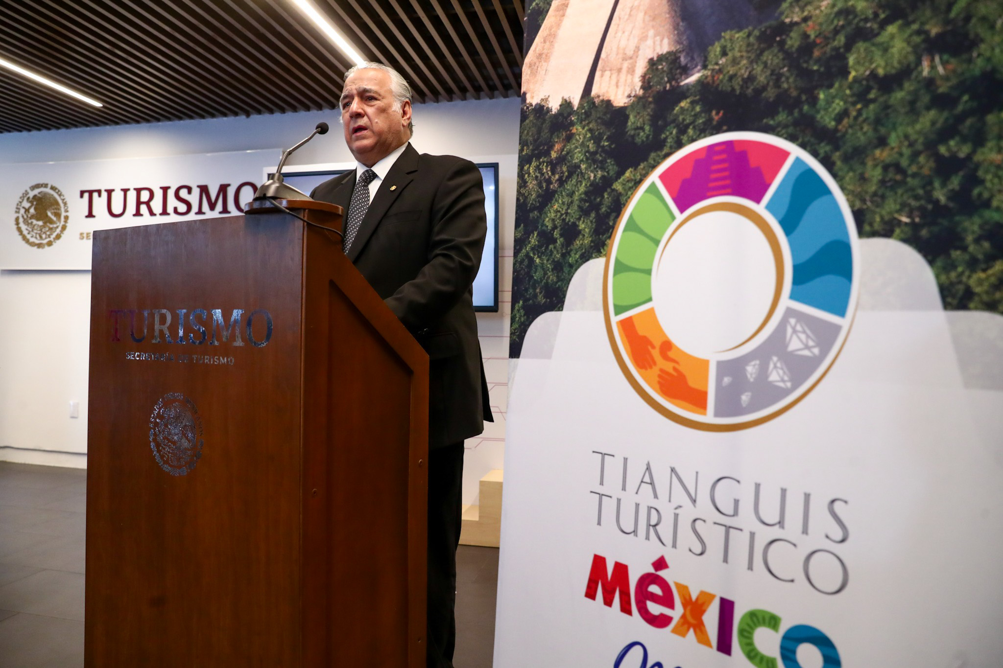 Por primera vez, México recibe turistas de alto poder de compra de EU y Canadá: Sectur