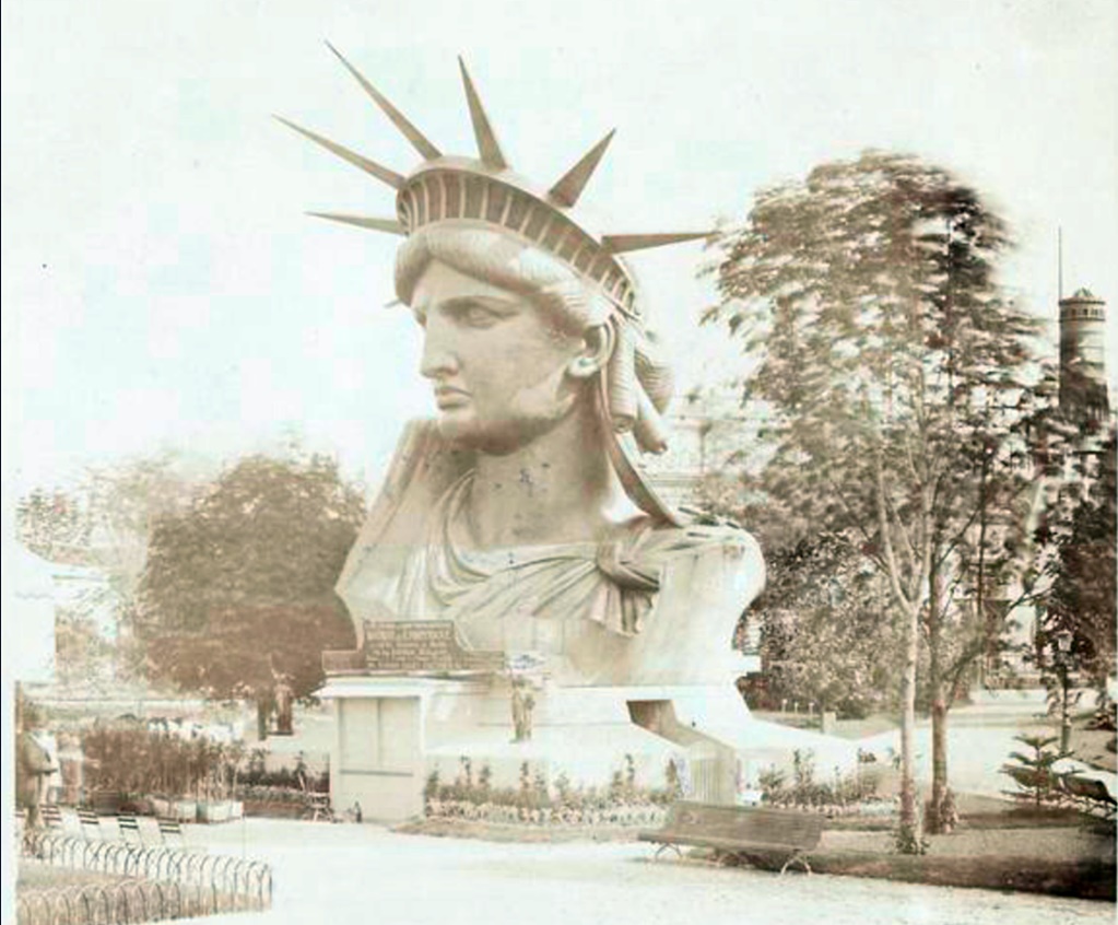 Figura de Decoración para tartas de 11 cm de la Estatua de la Libertad de Nueva York. 