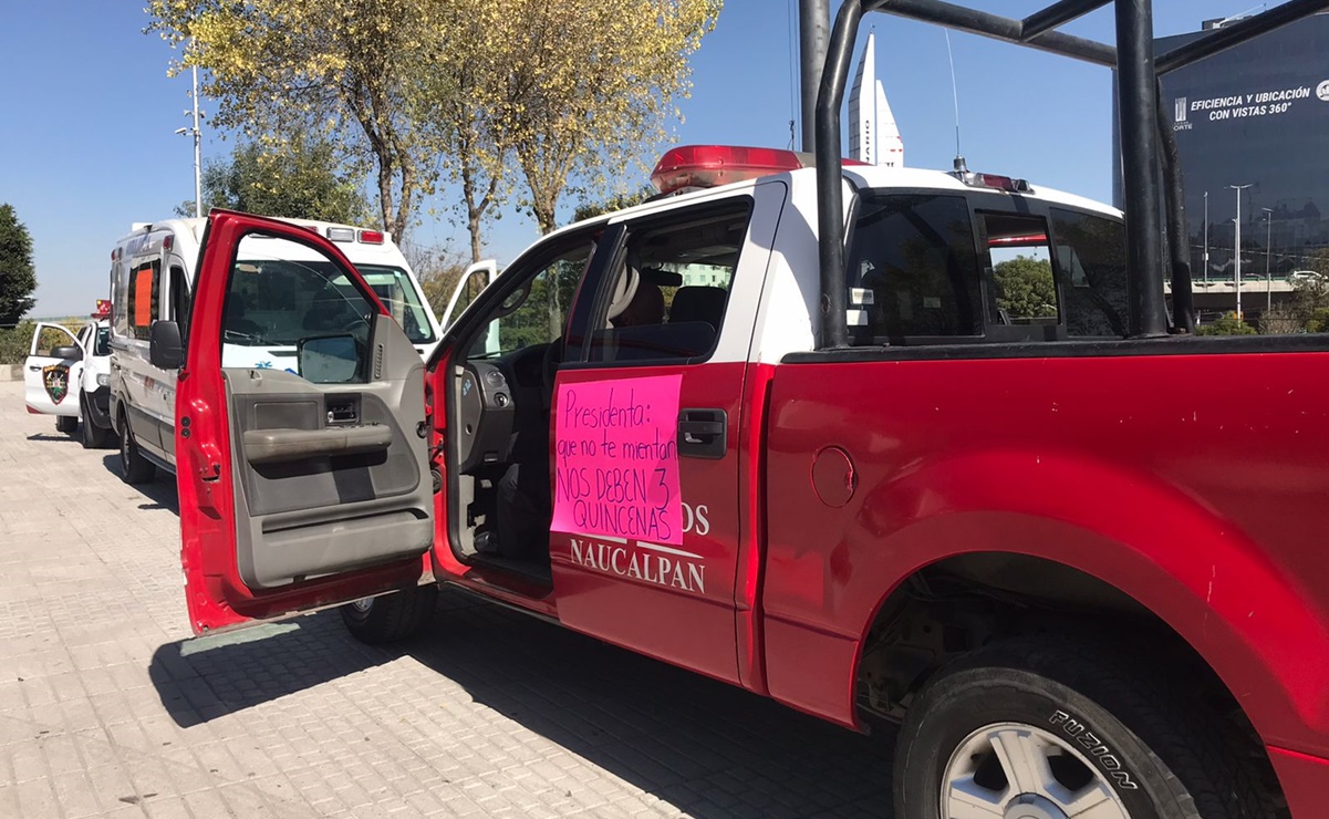 Bomberos, paramédicos y personal de PC demandan falta de pago de quincenas en Naucalpan